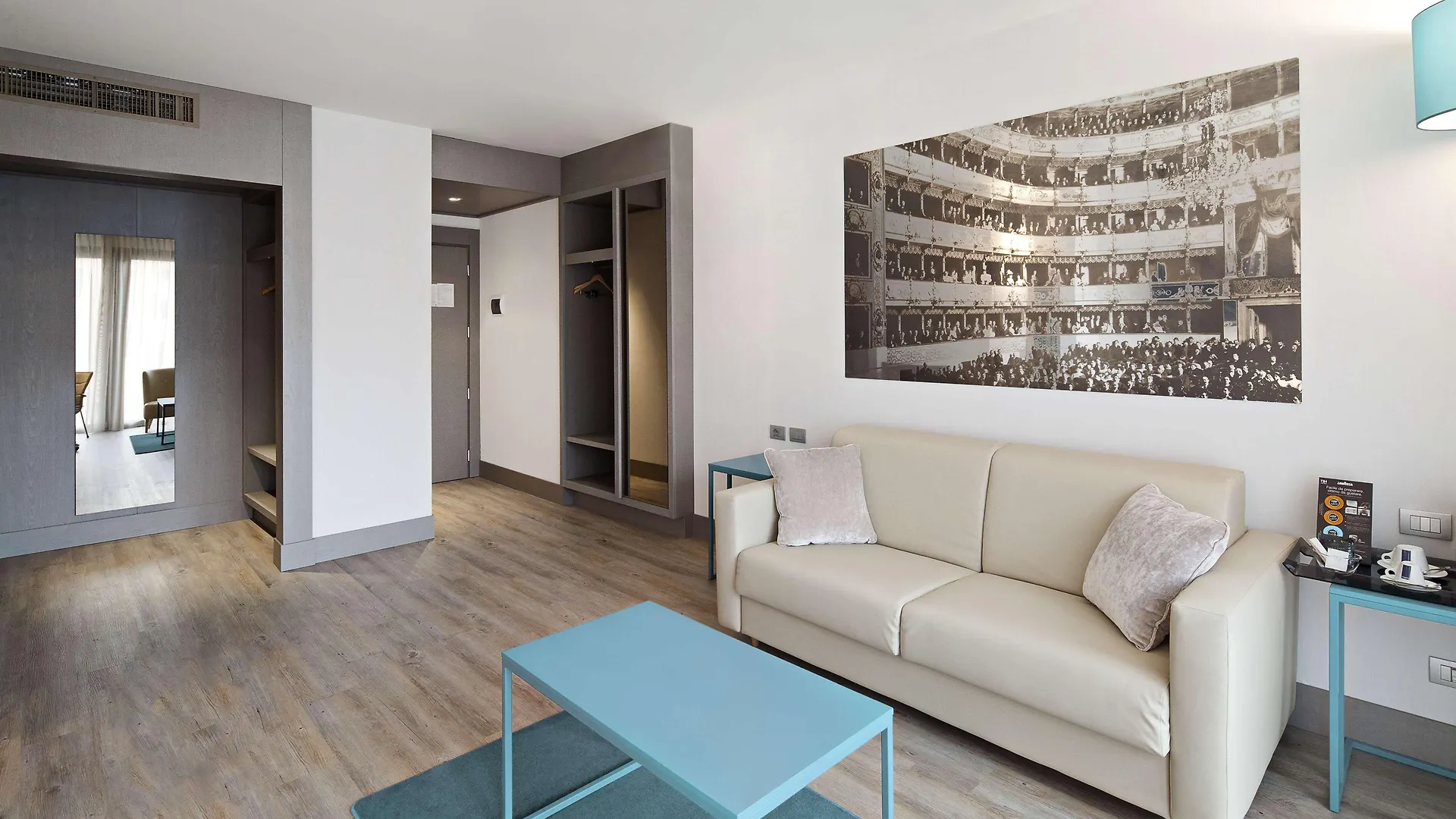 Nh Parma Hotel 4*,