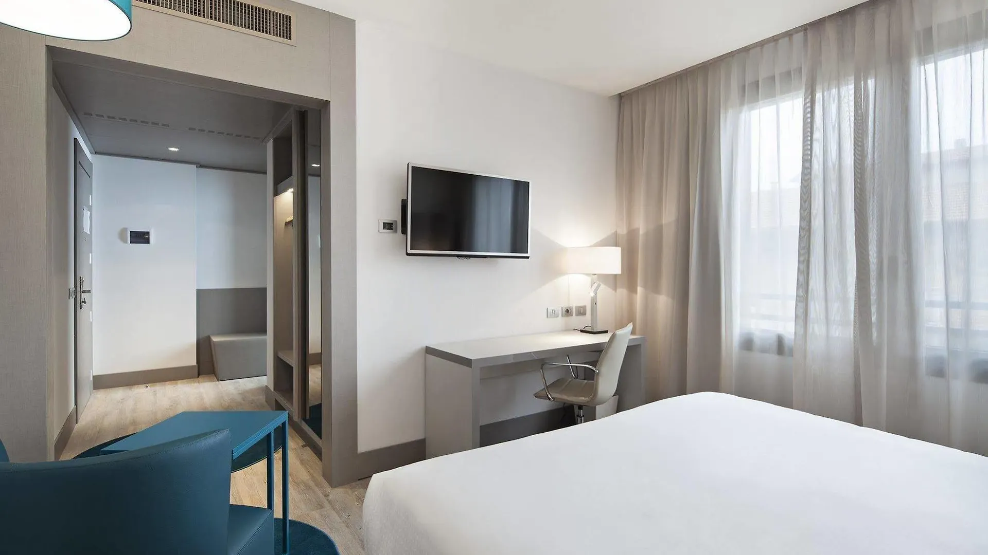 Nh Parma Hotel